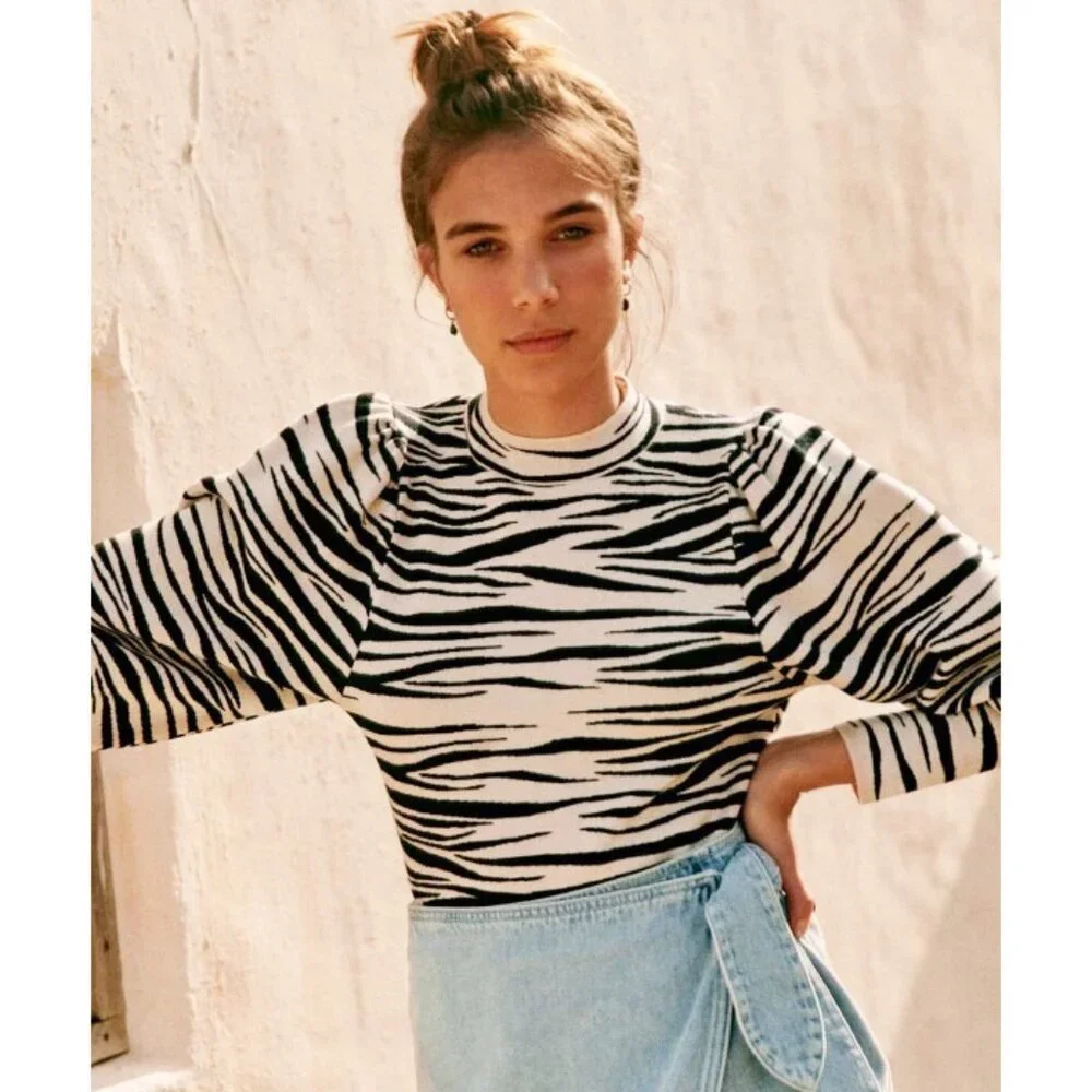 EUC Sezane Denver Puff Sleeve Zebra Jacquard Sweater Ecru Black Small